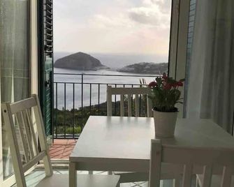 The Fig Tree 'Villa Nunzia' - Barano d'Ischia - Balcone