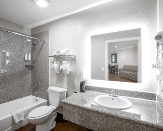 Elev8 Hotel Los Angeles, Lax - Inglewood - Μπάνιο
