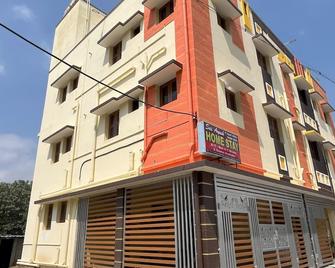 Sai Ayush Homestay - 坦賈武爾 - 建築