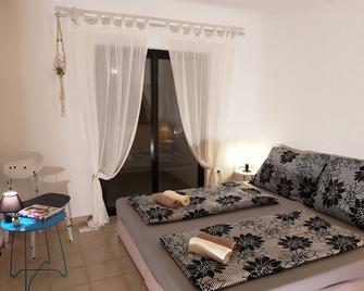 Casa Nostra - Funtana - Schlafzimmer