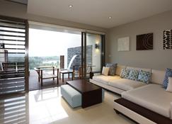 The Terraces Boutique Apartments - Port Vila - Living room