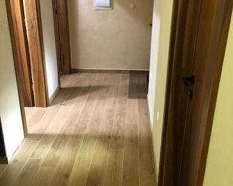 Noce Zagreb - Zagreb - Pasillo