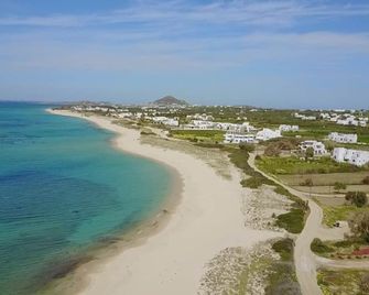 Naxos Island Escape - Plaka - Strand