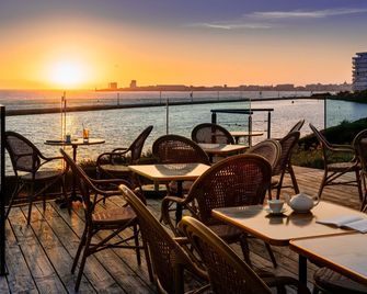 كوت ويست ثالاسو آند سبا ليه سابل دولون إم غاليري - ليه سابل-دولون - مبنى