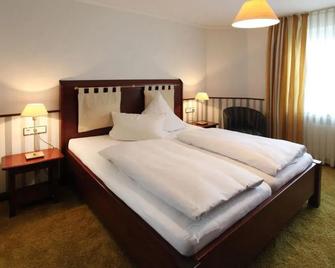 Hotel Kaiserhof - Medebach - Bedroom