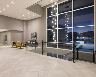 Homewood Suites by Hilton Saltillo - Saltillo - Lobby