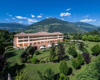 Garden Park Hotel - Stelvio - Building