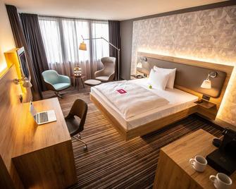 Leoso Hotel Leverkusen - Leverkusen - Bedroom