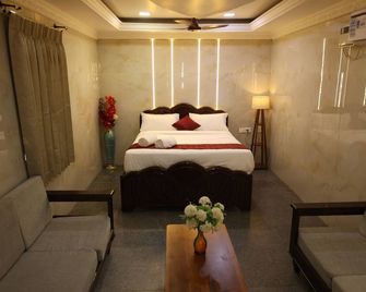 Svs Grand - Dindigul - Spa