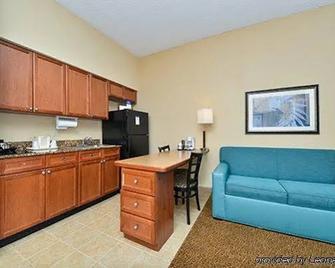 MainStay Suites Tamarac - Tamarac - Keuken