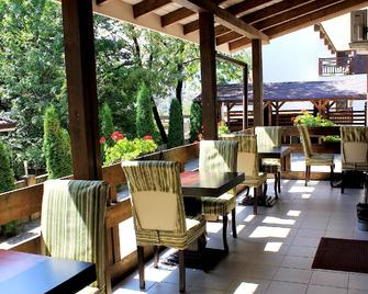 Hotel Dacha na Berezovoy - Естосадок - Балкон