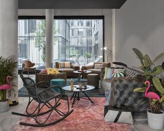 Moxy Hamburg Altona - Hamburg - Lounge