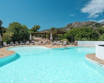 Hotel Valdiola - Porto Cervo - Piscina