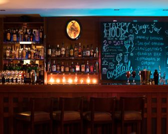 Rochester Calafate - אל קאלאפטה - בר