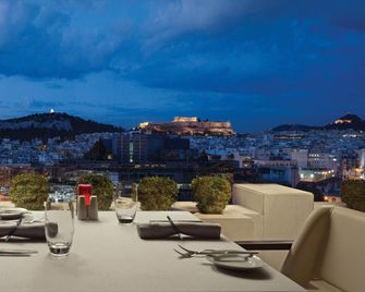 Intercontinental Hotels Athenaeum Athens By IHG - אתונה - מרפסת