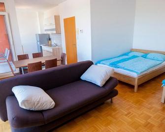 Apartments and Studios Perunika - Moravske Toplice - Bedroom