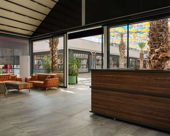 Days Inn by Wyndham Alanya - Alanya - Lobby