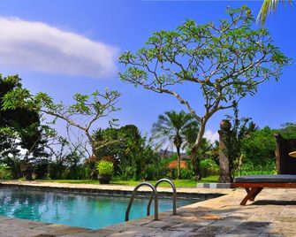 Puri Bagus Manggis - Manggis - Pool