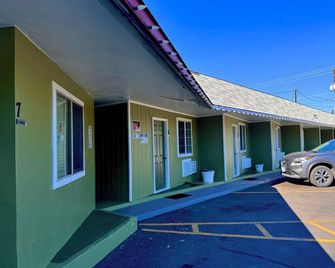 Chalet Motel - Bend - Edificio