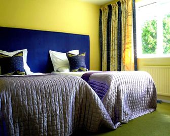 Malvern House - High Wycombe - Bedroom