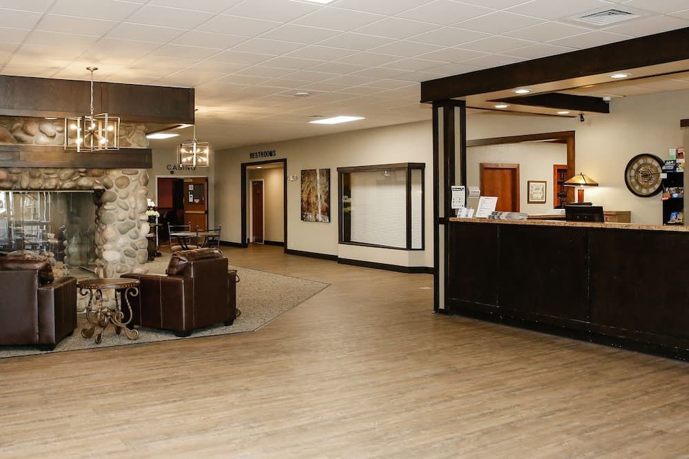 Billings Hotel and Convention Center - בילינגס - דלפק קבלה