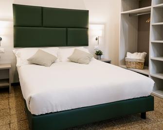 Lamì Room & Apartment - Castel San Pietro Terme - Camera da letto