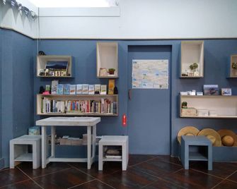 Slow Citi Guesthouse - Hostel - Seogwipo