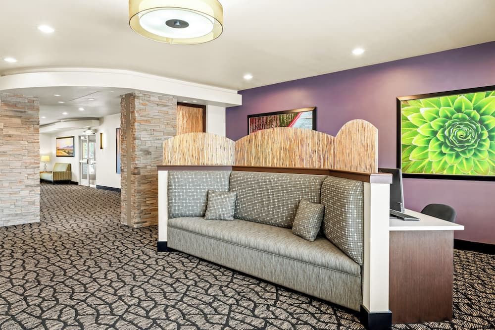 Ledgestone Hotel Billings - בילינגס - לובי