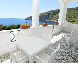 Hotel Il Vascello - Tricase - Balkon