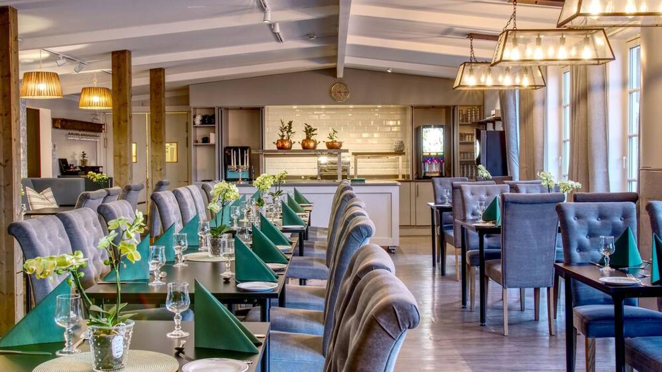 فوسين فيوردهوتل