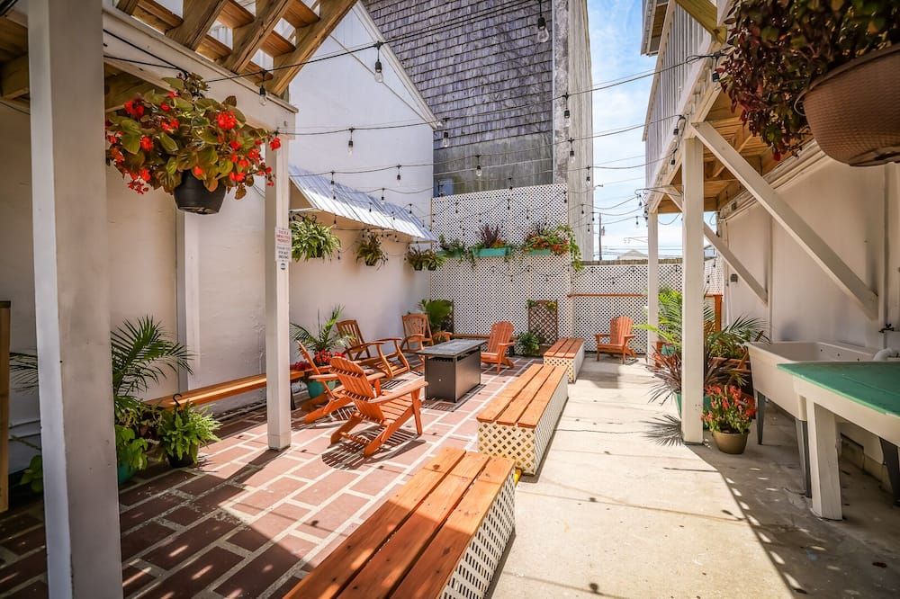 Dry Dock Inn - Carolina Beach - Binnenhof