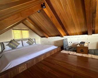 Romantic Loft Escape! Cozy Stay and Free Parking - Tagaytay - Bedroom