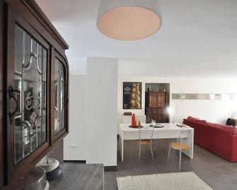 Art House Quartu - Margine Rosso - Quartu Sant'Elena - Comedor