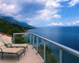 Abuela's Beach House - Brela - Balkon