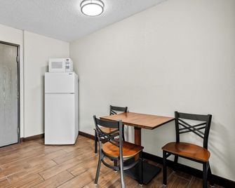 Motel 6 North Sioux City. Sd I-29 North - North Sioux City
