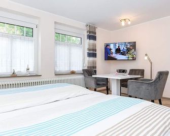 Apartment Ground floor - castle restaurant - Neuharlingersiel - Schlafzimmer