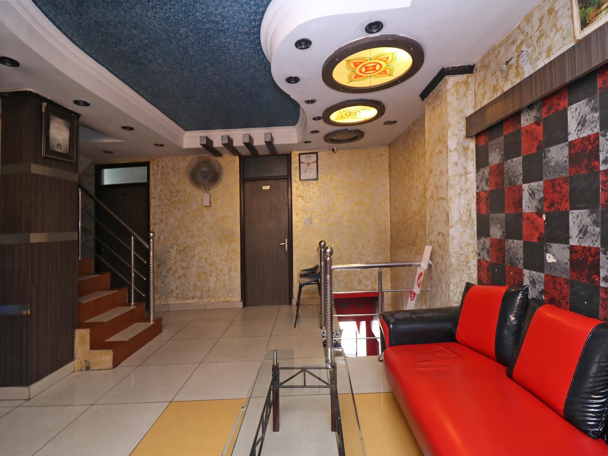 OYO 11637 Hotel Novelty - Jammu - Lobby