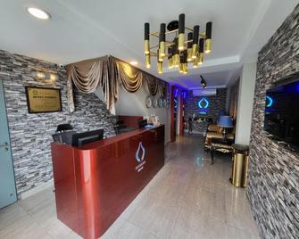 Poorna Hotel - Kuala Lumpur - Front desk