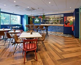 Travelodge Luton - לאטון - מסעדה