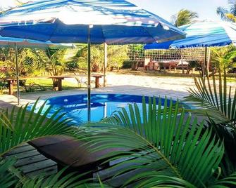 Vila Araticum Praia - Santa Cruz Cabrália - Pool