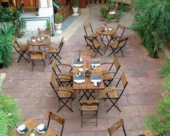 Hotel Mandawa Haveli - Mandāwa - Patio