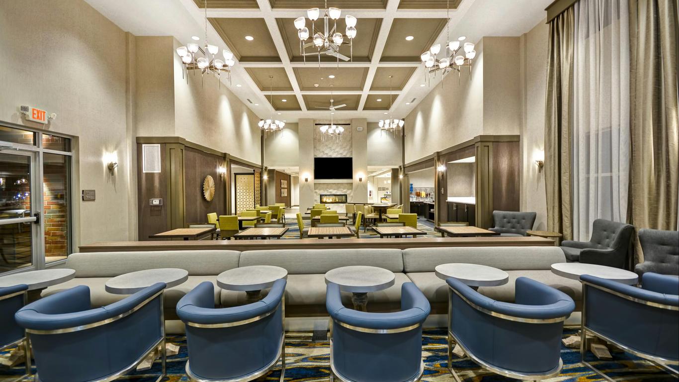 Homewood Suites by Hilton Warren Detroit