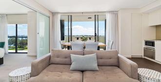 Terminus Apartment Hotel, Ascend Hotel Collection - Newcastle - Living room