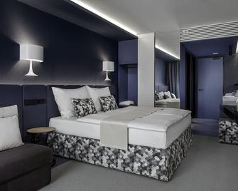 Urban Creme - Prague - Bedroom