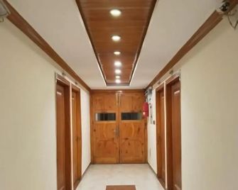 Hotel Al Subtaini - Murree - Hallway