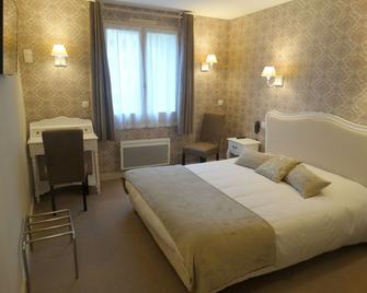 Hotel Le Castel Fleuri - Tours - Phòng ngủ