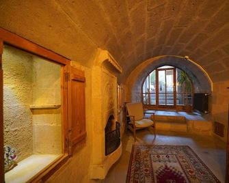 Maya Cave Hotel - Uchisar - Коридор