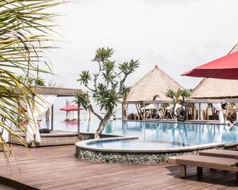 Maruti Beach Villas - Nusa Penida - Pool