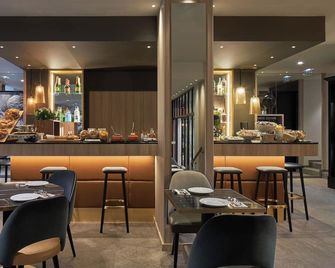 أوتل لا لانتيرني آند سبا باي تيمهوتل - باريس - مطعم