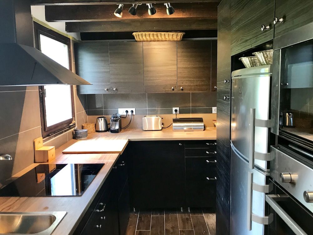 Grand chalet cosy, sauna & vue de rêve - Ban-sur-Meurthe-Clefcy - ห้องครัว